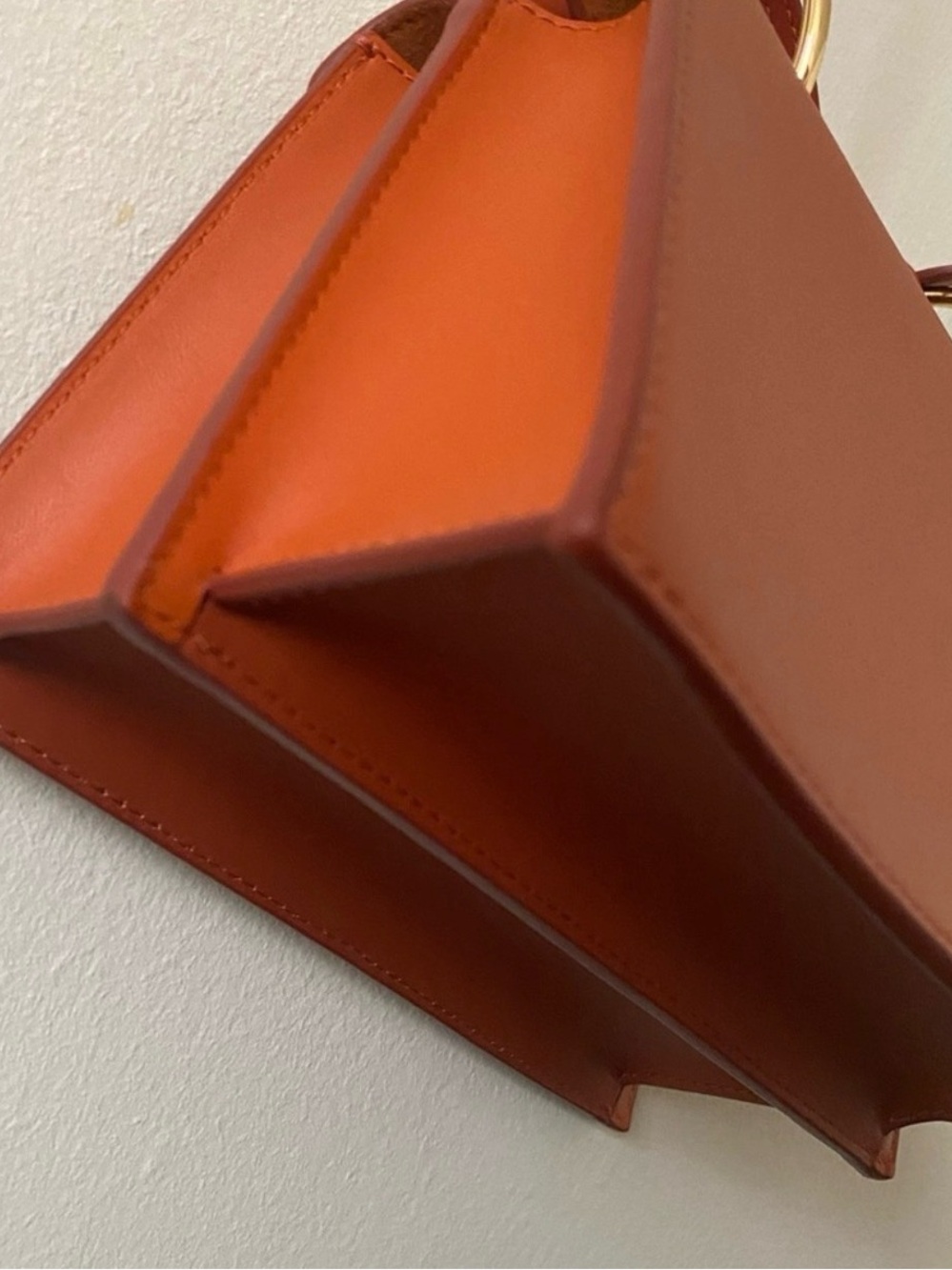 Danse Lente Phoebe leather crossbody bag - Picture 8 of 9